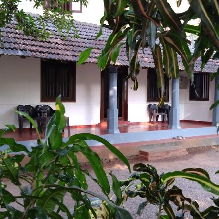 Perch Next Door Bed & Breakfast Kannur Bagian luar foto